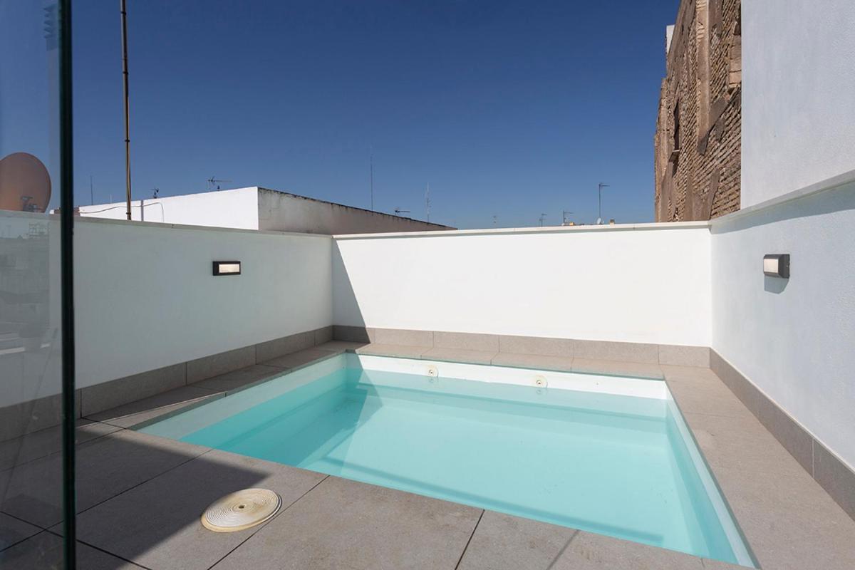 Private & Pool Goyeneta Sevilla Urban Apartment Eksteriør billede