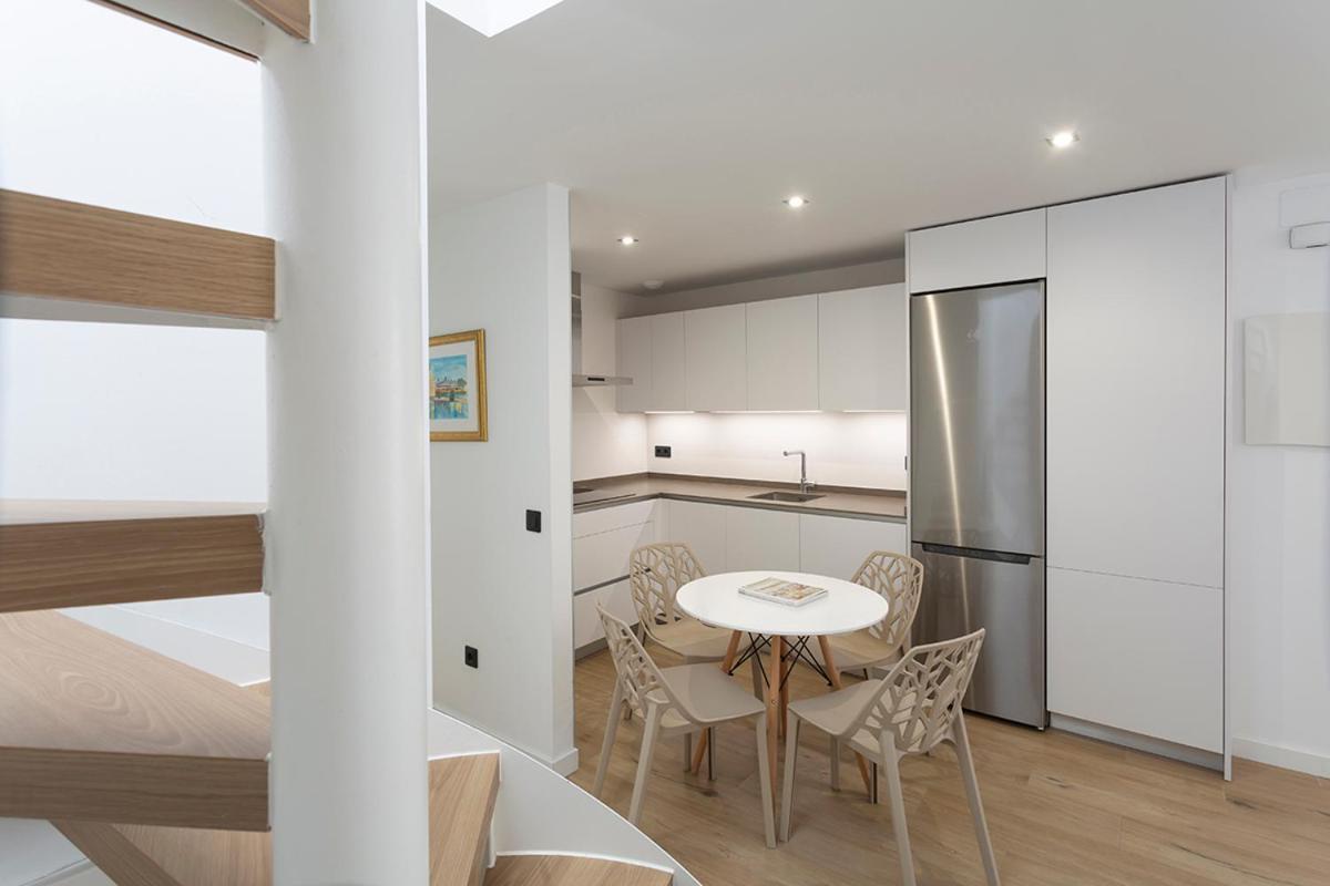 Private & Pool Goyeneta Sevilla Urban Apartment Eksteriør billede