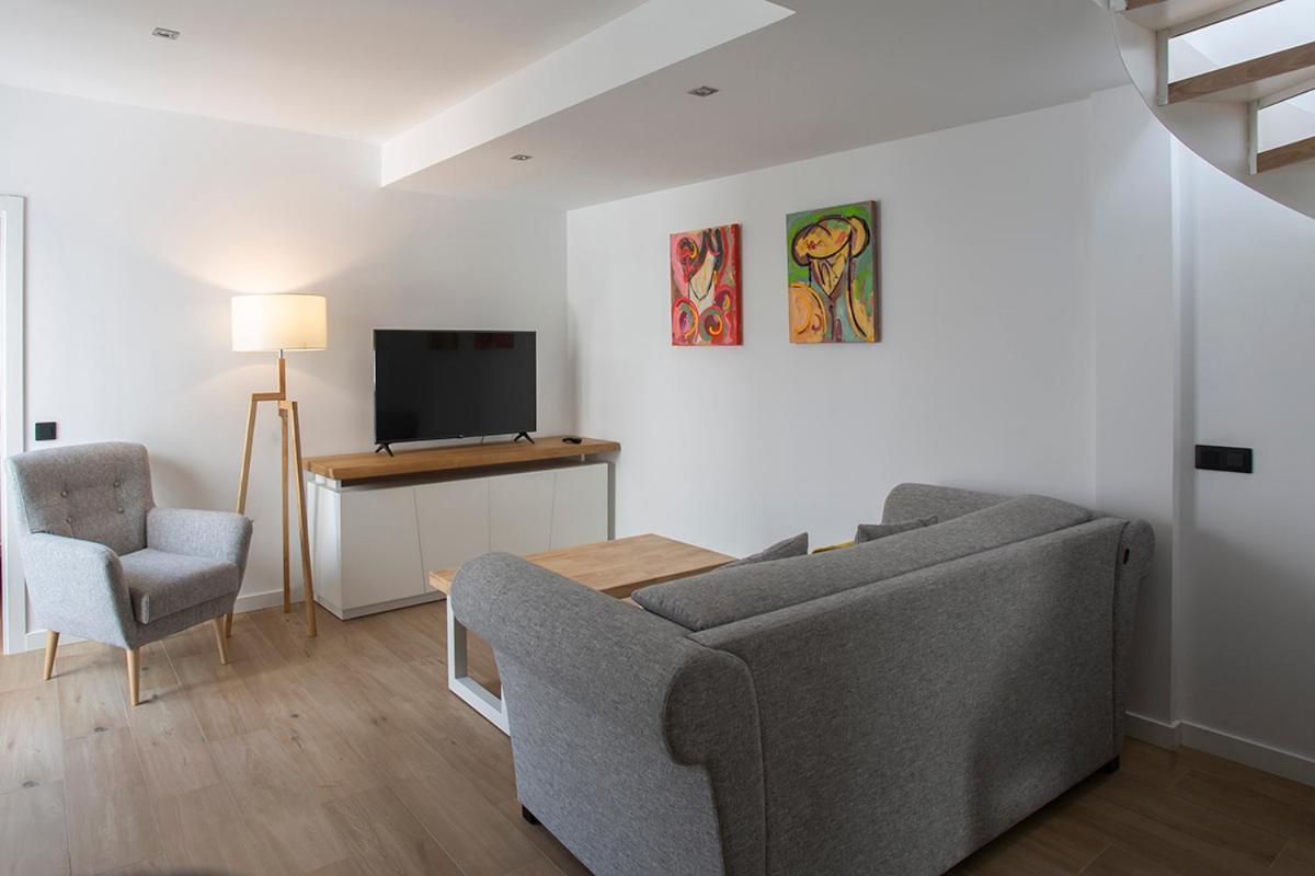 Private & Pool Goyeneta Sevilla Urban Apartment Eksteriør billede