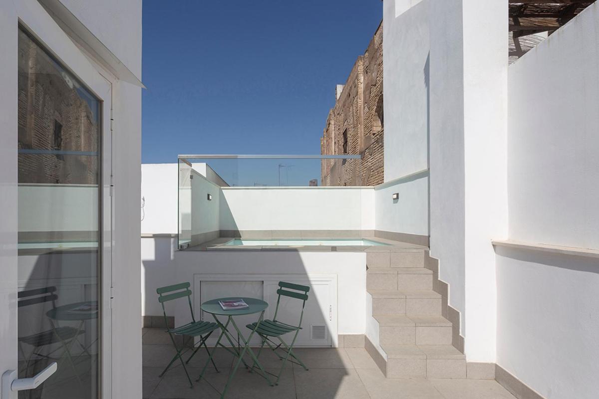 Private & Pool Goyeneta Sevilla Urban Apartment Eksteriør billede
