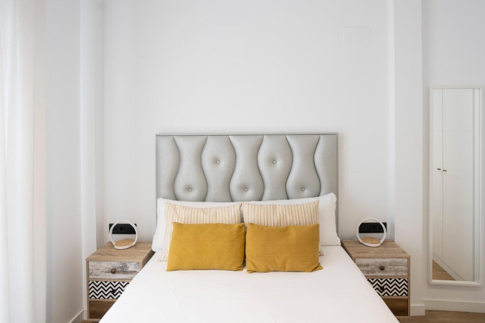 Private & Pool Goyeneta Sevilla Urban Apartment Eksteriør billede
