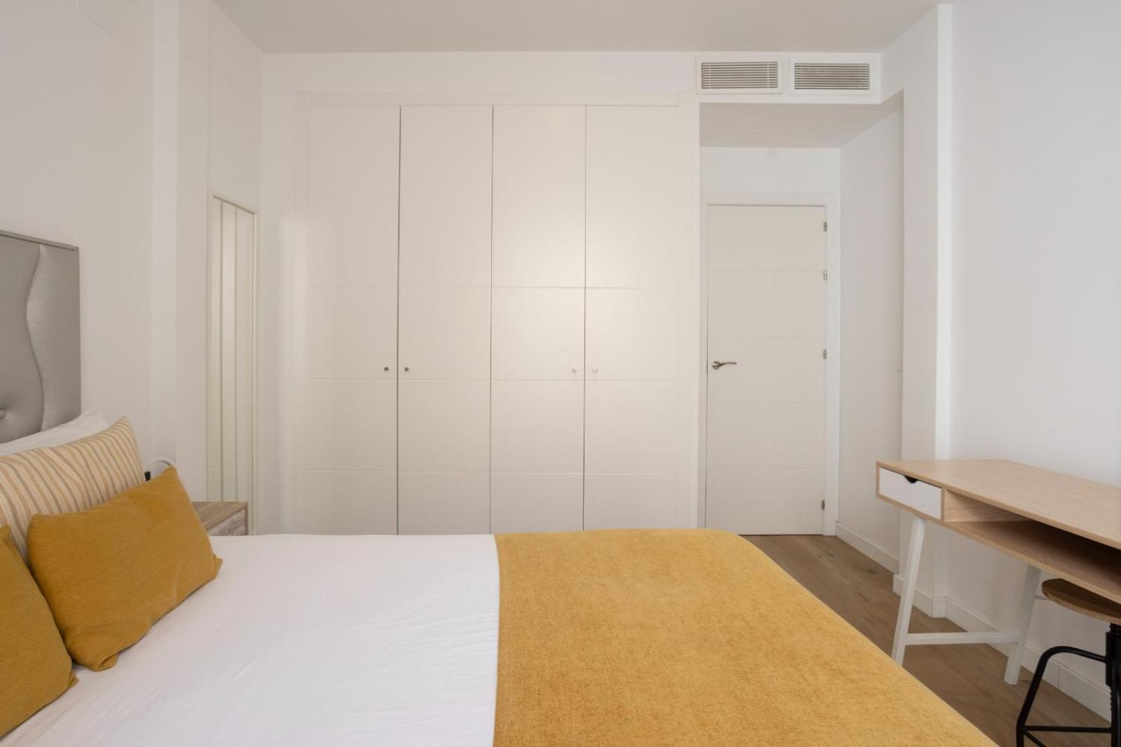 Private & Pool Goyeneta Sevilla Urban Apartment Eksteriør billede